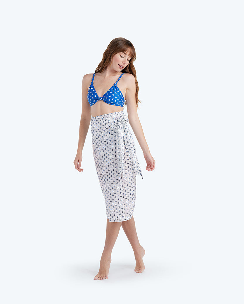 The Easy Breezy Sarong - Block Print in White Sand & Indigo