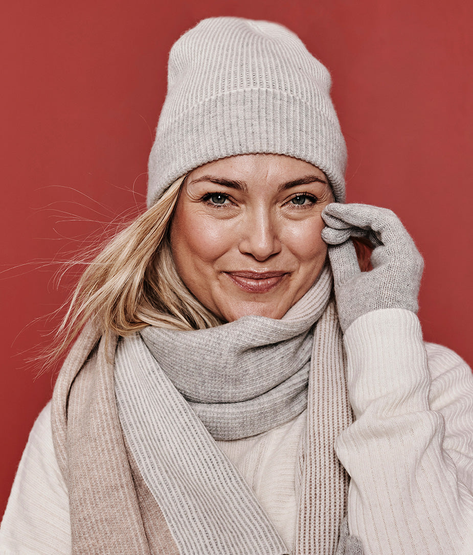 The Coziest Cashmere Blend Hat - Wolf & White Sand