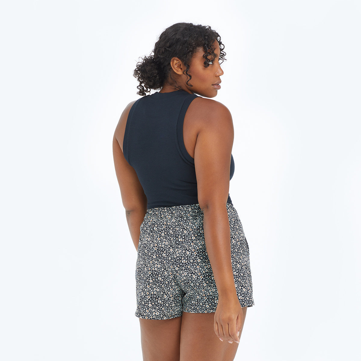 The On-The-Go Shorts - In Bloom in Sea Urchin