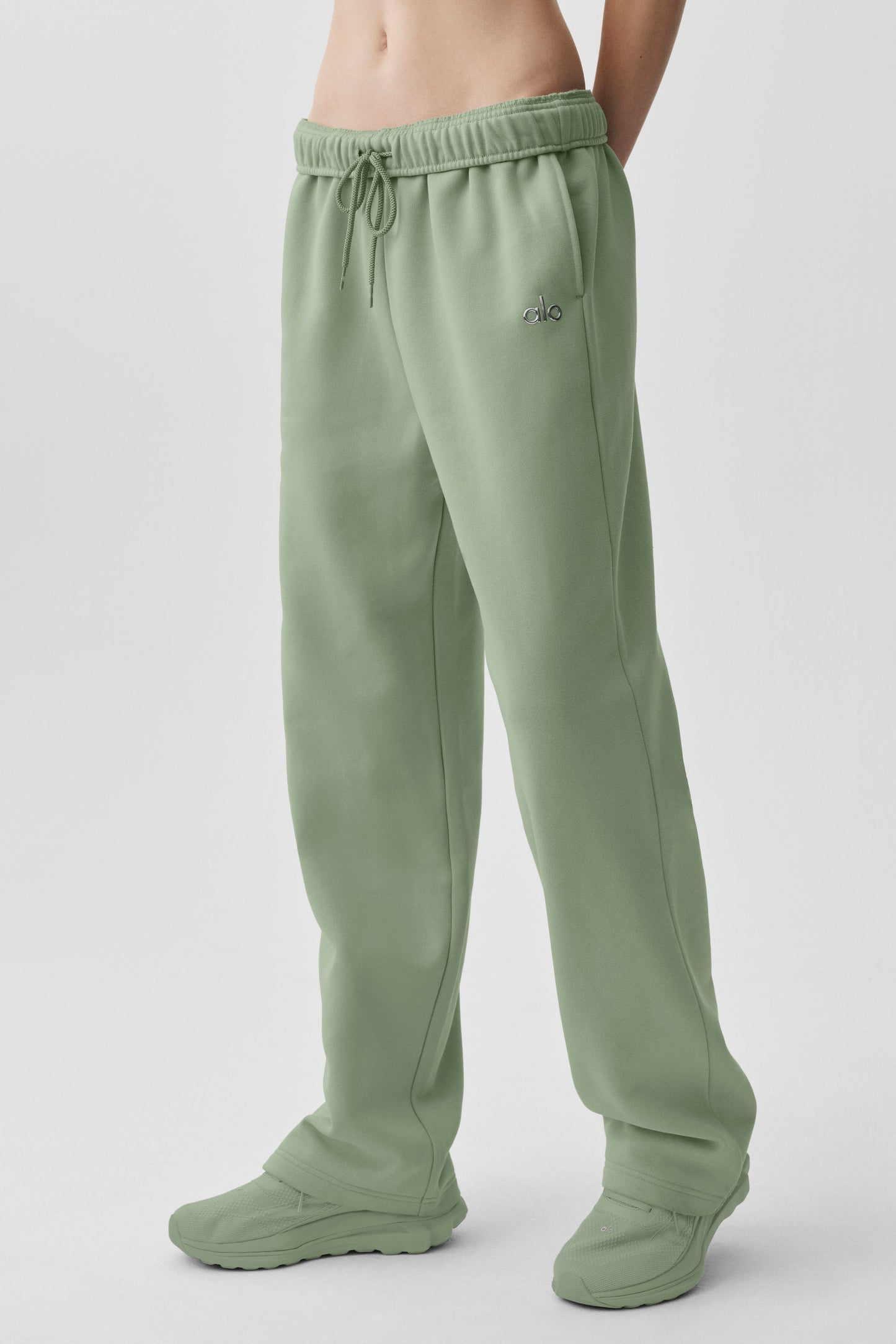 Accolade Straight Leg Sweatpant - Dune Grass